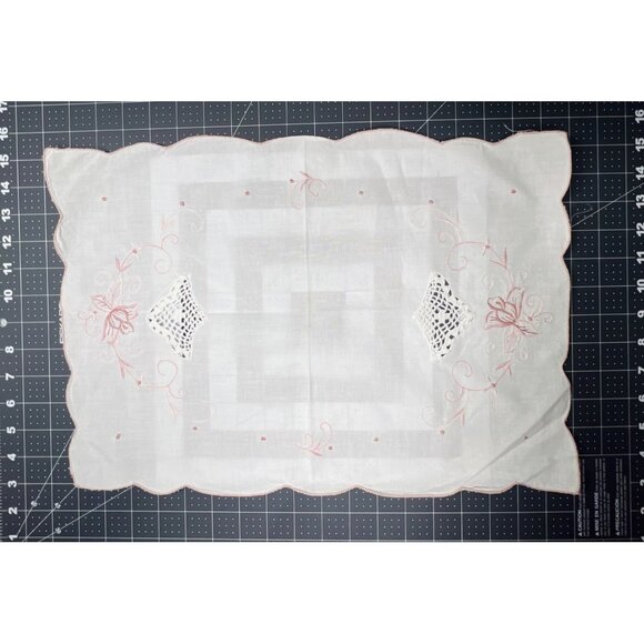 Vintage Hand Embroidered Table linen Placemat Set Of 6 Cottage core - Picture 1 of 4